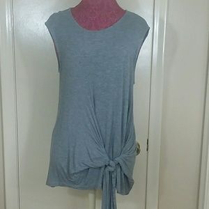 Vanessa Virginia small top